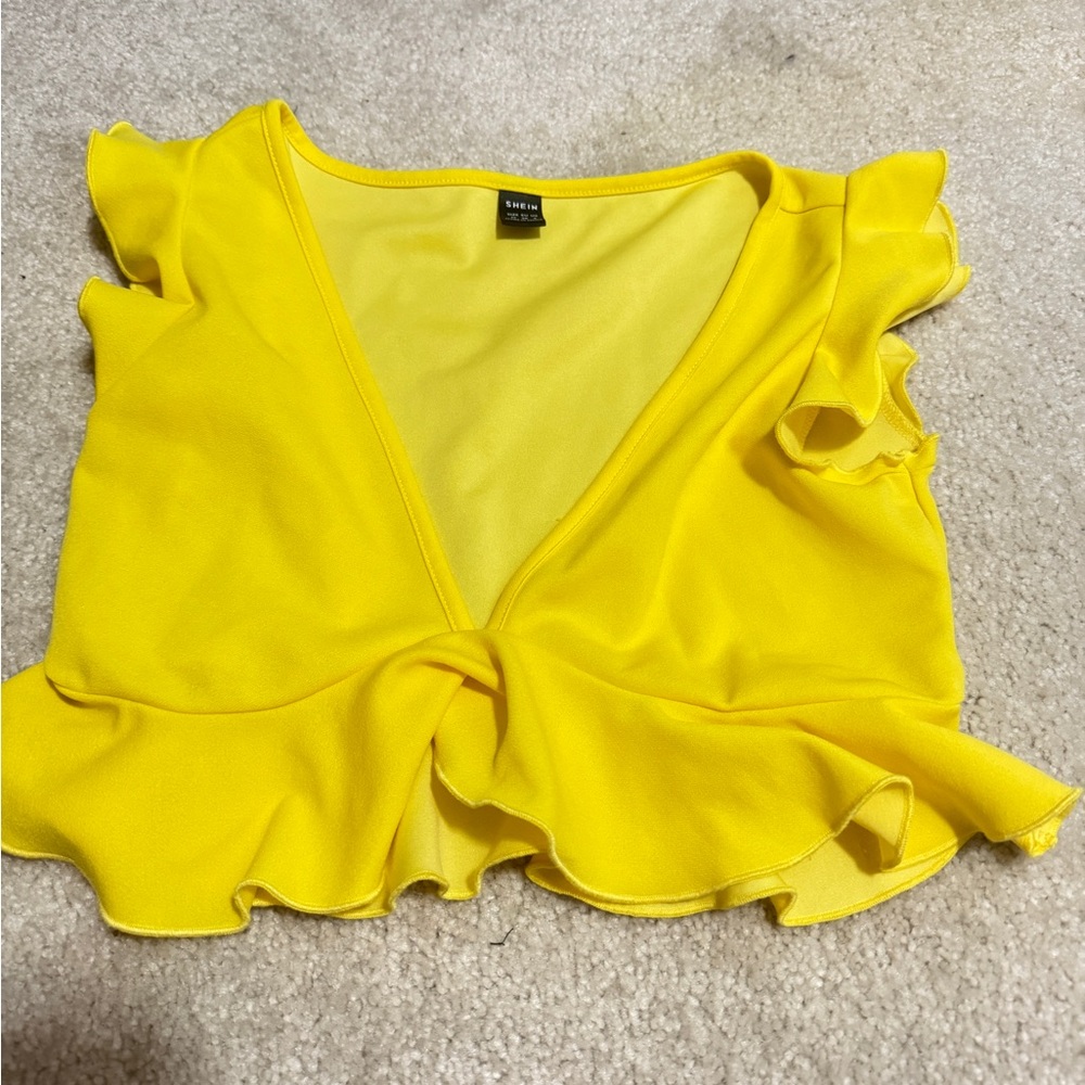 Yellow Twist Front Ruffle Blouse - Picture 2 of 3